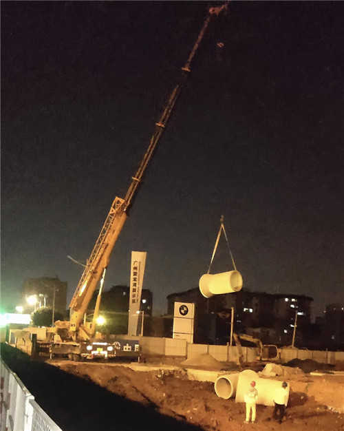 翼城县“弯臂矫正”—— 吊车的 “形变补偿” 技术